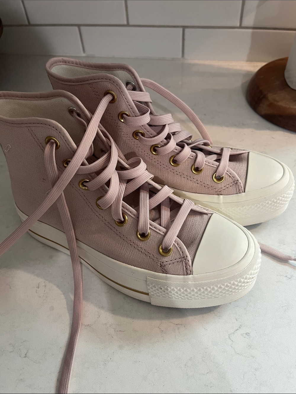 Converse High-Top Canvas Sneakers in Dusty Pink
Size 5